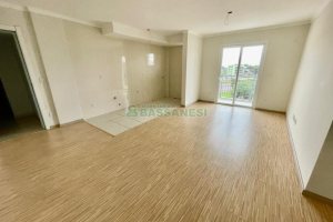 Apartamento com 85m², 3 dormitórios, 1 vaga, no bairro Desvio Rizzo em Caxias do Sul para Comprar