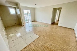 Apartamento com 85m², 3 dormitórios, 1 vaga, no bairro Desvio Rizzo em Caxias do Sul para Comprar