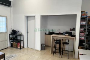 Loja com 82m², no bairro Exposição em Caxias do Sul para Comprar