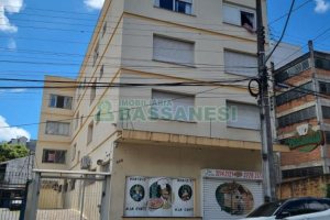 Apartamento com 90m², 2 dormitórios, 1 vaga, no bairro Centro em Caxias do Sul para Comprar