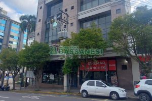 Sala com 86m², no bairro Centro em Caxias do Sul para Alugar