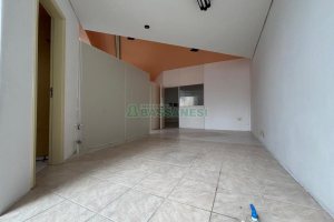 Sala com 86m², no bairro Centro em Caxias do Sul para Alugar