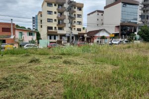 Terreno com 5000m², no bairro Exposição em Caxias do Sul para Comprar