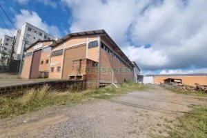 Pavilhão com 620m², no bairro Bela Vista em Caxias do Sul para Alugar