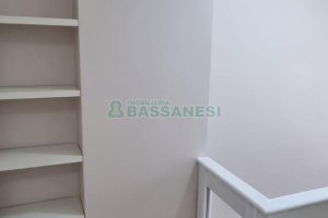 Sobrado com 234m², 3 dormitórios, 1 vaga, no bairro Colina Sorriso em Caxias do Sul para Comprar