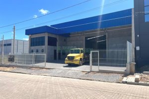 Pavilhão com 1100m², no bairro Jardim das Hortências em Caxias do Sul para Alugar