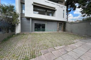 Loja com 250m², no bairro Pio X em Caxias do Sul para Alugar