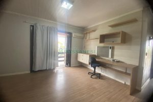 Casa com 150m², 3 dormitórios, 1 vaga, no bairro Bela Vista em Caxias do Sul para Comprar