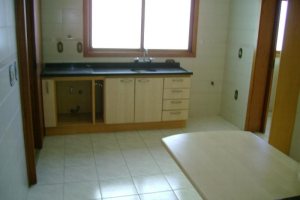 Apartamento com 170m², 3 dormitórios, 1 vaga, no bairro Centro em Caxias do Sul para Comprar