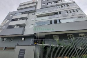 Apto Mobiliado com 68m², 2 dormitórios, 1 vaga, no bairro Nossa Senhora da Saúde em Caxias do Sul para Alugar