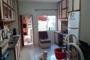 Casa com 110m², 3 dormitórios, 1 vaga, no bairro Cristo Redentor em Caxias do Sul para Comprar