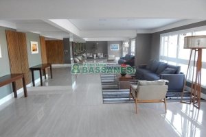 Apto Mobiliado com 47m², 1 dormitório, 1 vaga, no bairro Madureira em Caxias do Sul para Alugar