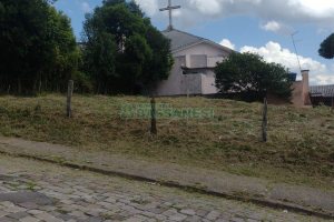 Terreno com 360m², no bairro Charqueadas em Caxias do Sul para Comprar