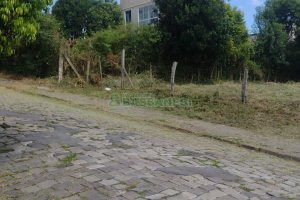 Terreno com 360m², no bairro Charqueadas em Caxias do Sul para Comprar