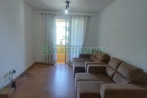 Apartamento com 72m², 2 dormitórios, 1 vaga, no bairro Lourdes em Caxias do Sul para Comprar