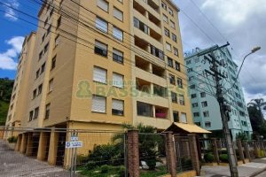 Apartamento com 72m², 2 dormitórios, 1 vaga, no bairro Lourdes em Caxias do Sul para Comprar