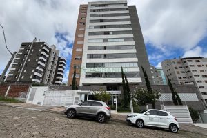 Apto Mobiliado com 100m², 2 dormitórios, 2 vagas, no bairro Jardim América em Caxias do Sul para Alugar
