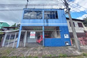 Casa com 162m², 3 dormitórios, 2 vagas, no bairro Rio Branco em Caxias do Sul para Comprar
