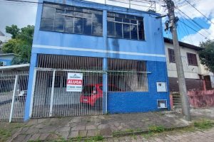 Casa com 162m², 3 dormitórios, 2 vagas, no bairro Rio Branco em Caxias do Sul para Comprar