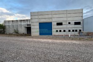 Pavilhão com 1100m², no bairro Fazenda Souza em Caxias do Sul para Alugar