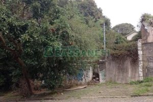 Terreno com 614m², no bairro Nossa Senhora de Lourdes em Caxias do Sul para Comprar