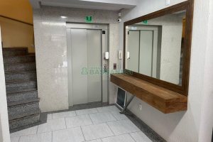 Apartamento com 40m², 1 dormitório, 1 vaga, no bairro Pio X em Caxias do Sul para Comprar