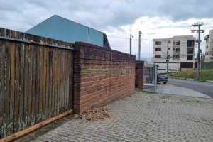 Terreno com 451m², no bairro Jardim América em Caxias do Sul para Comprar