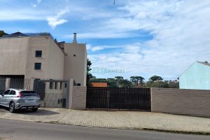 Terreno com 451m², no bairro Jardim América em Caxias do Sul para Comprar