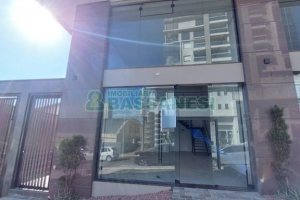 Loja com 92m², 2 vagas, no bairro Bela Vista em Caxias do Sul para Alugar