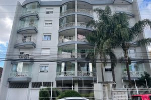 Apartamento com 103m², 3 dormitórios, 2 vagas, no bairro Rio Branco em Caxias do Sul para Comprar