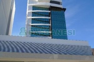 Sala com 41m², 1 vaga, no bairro Lourdes em Caxias do Sul para Comprar