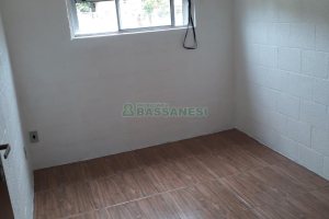 Apartamento com 38m², 2 dormitórios, 1 vaga, no bairro Cruzeiro em Caxias do Sul para Comprar