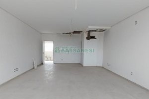 Sala com 55m², no bairro Desvio Rizzo em Caxias do Sul para Alugar