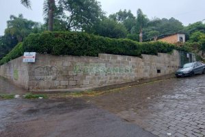 Casa com 140m², 3 dormitórios, 1 vaga, no bairro Nossa Senhora das Graças em Caxias do Sul para Comprar