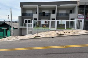 Casa Mobiliada com 110m², 2 dormitórios, 2 vagas, no bairro Esplanada em Caxias do Sul para Comprar