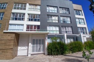 Apto Mobiliado com 43m², 1 dormitório, 1 vaga, no bairro Petrópolis em Caxias do Sul para Alugar
