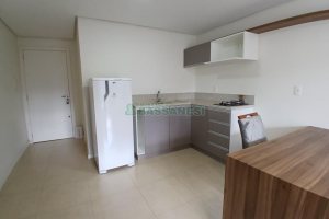 Apto Mobiliado com 43m², 1 dormitório, 1 vaga, no bairro Petrópolis em Caxias do Sul para Alugar