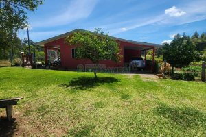 Chácara com 150m², 3 dormitórios, no bairro Apanhador em Caxias do Sul para Comprar