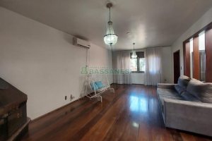 Casa Mobiliada com 370m², 5 dormitórios, 4 vagas, no bairro Nossa Senhora de Lourdes em Caxias do Sul para Alugar