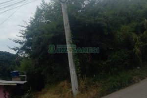 Terreno com 940m², no bairro Vila Lobos em Caxias do Sul para Comprar