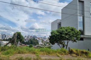Terreno, no bairro Cinqüentenário em Caxias do Sul para Comprar