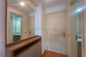 Apto Mobiliado com 107m², 3 dormitórios, 1 vaga, no bairro Centro em Caxias do Sul para Comprar