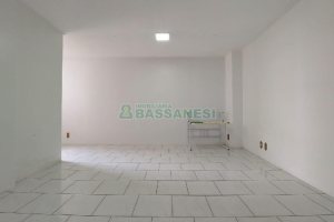 Sala com 39m², no bairro Centro em Caxias do Sul para Comprar