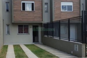 Sobrado com 77m², 3 dormitórios, no bairro São Luiz em Caxias do Sul para Comprar
