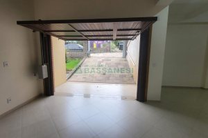 Loja com 150m², no bairro Kayser em Caxias do Sul para Alugar