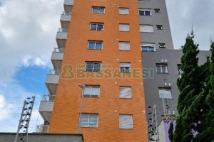 Apto Mobiliado com 84m², 1 dormitório, 2 vagas, no bairro Centro em Caxias do Sul para Alugar