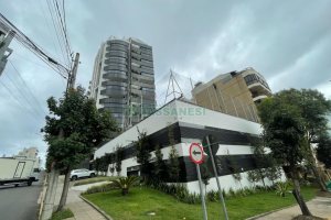 Apartamento com 230m², 3 dormitórios, 2 vagas, no bairro São Pelegrino em Caxias do Sul para Comprar
