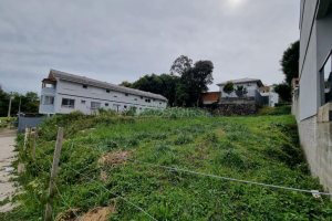 Terreno com 360m², no bairro Vinhedos em Caxias do Sul para Comprar