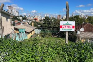 Terreno com 232m², no bairro Jardim América em Caxias do Sul para Comprar