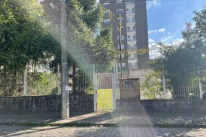Terreno com 680m², no bairro Madureira em Caxias do Sul para Comprar